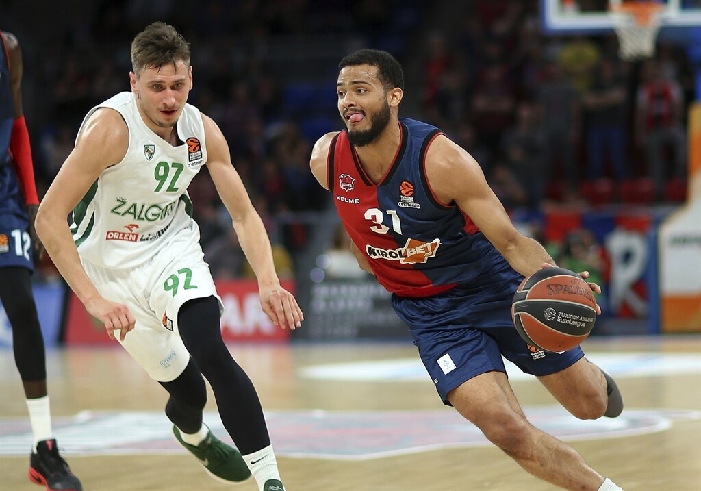 Euroleague: Το «πράσινο πάρτι», η νίκη της Φενέρ στον «εμφύλιο» και η «ζωντανή» Μπασκόνια (videos)