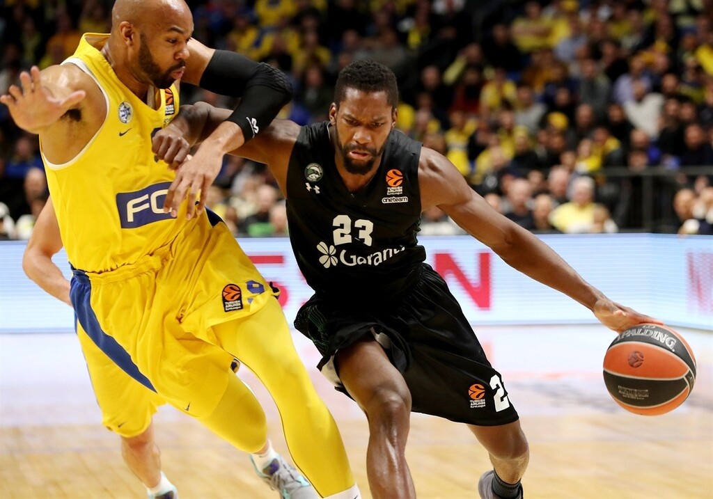 Euroleague: Το «πράσινο πάρτι», η νίκη της Φενέρ στον «εμφύλιο» και η «ζωντανή» Μπασκόνια (videos)