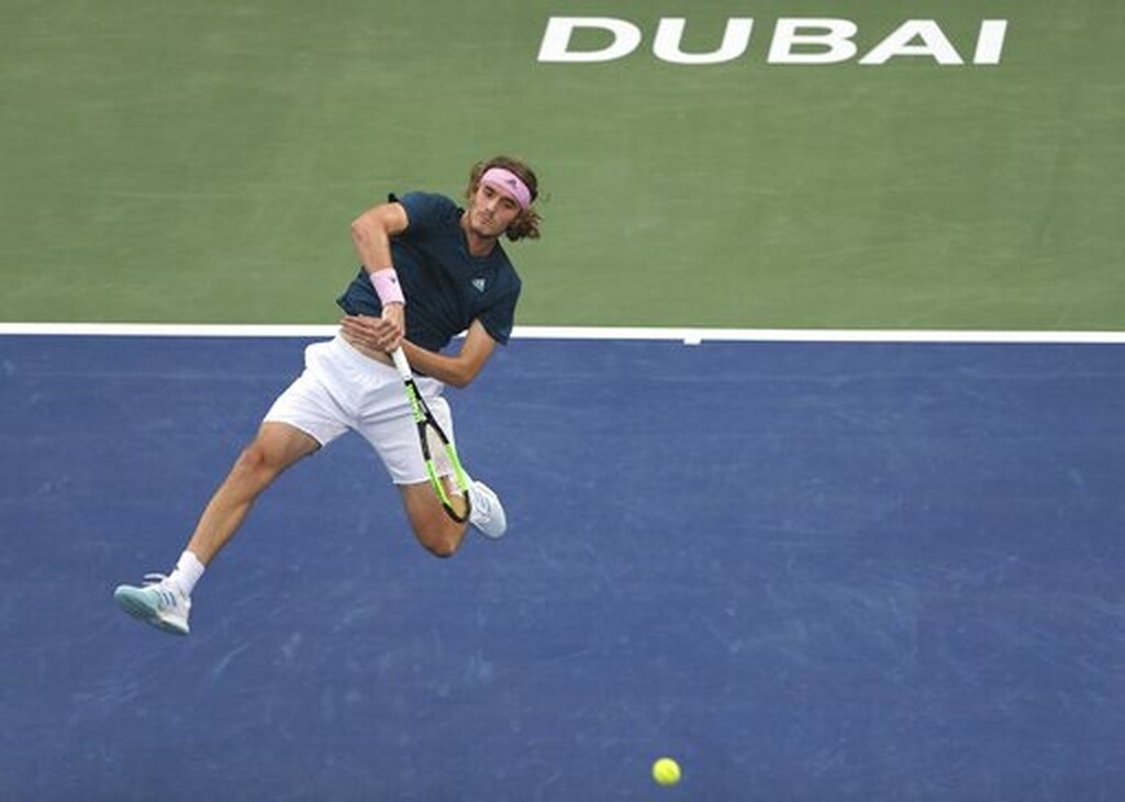 Εξαιρετικός Τσιτσιπάς πέρασε στον τελικό και βλέπει την κορυφή του Ντουμπάι (photos+videos)