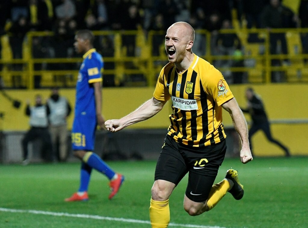 Άρης-ΑΕΚ: Το γκολ του Λάρσον έβαλε φωτιά στο ντέρμπι (photos+video)