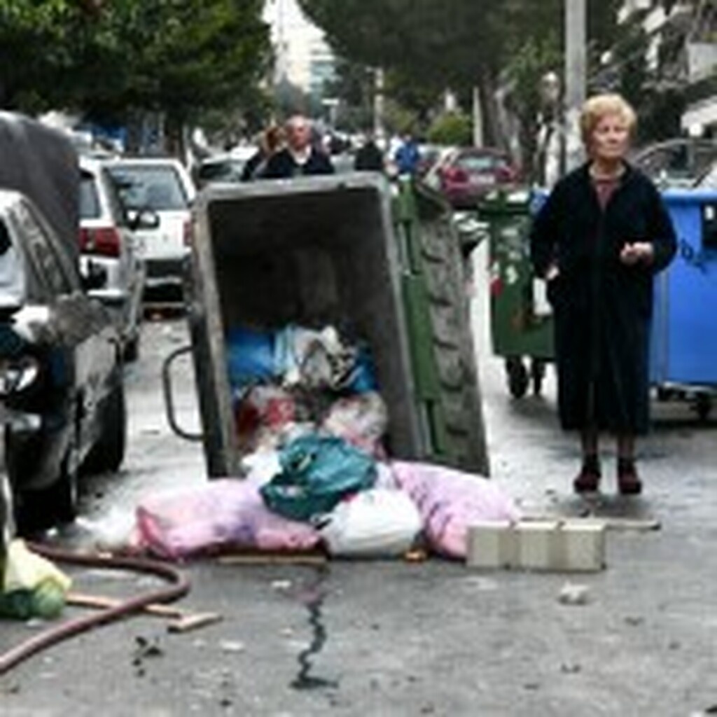 Εικόνες καταστροφής στη Νίκαια: Συναγερμός για το Προοδευτική-Ιωνικός! (photos)