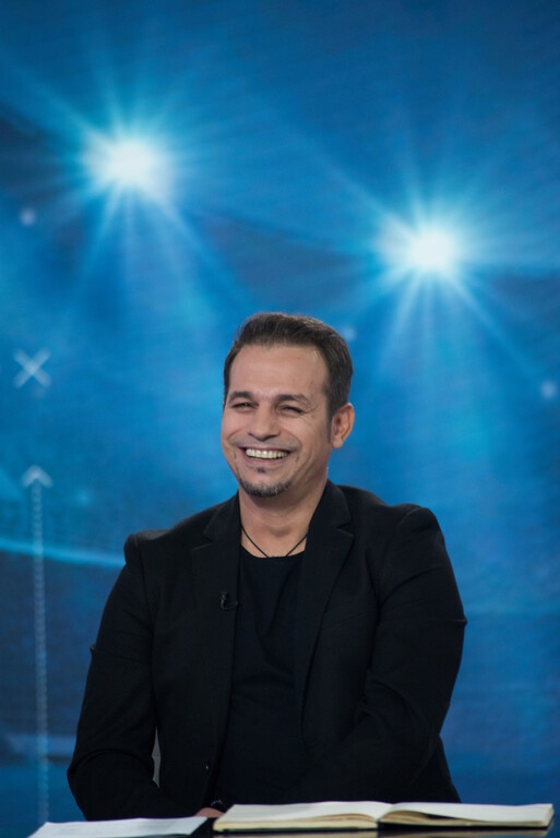 Τάκης Φύσσας και Φιορίν Ντουρμισάι στο Total Football