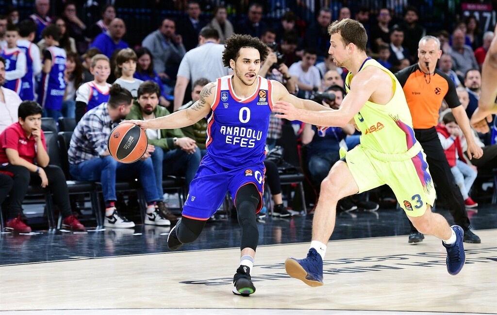 Euroleague: Το one man show του MVP Λάρκιν (video+photos)