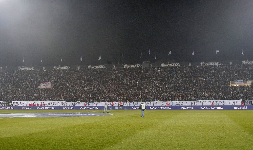 Το Four Four Two στο ΠΑΟΚ-Ολυμπιακός (video)