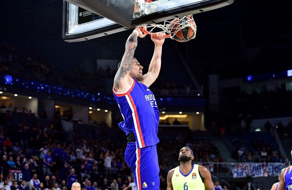 Euroleague: Το one man show του MVP Λάρκιν (video+photos)