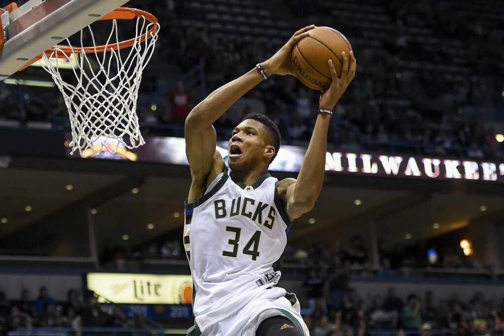 NBA: Top-5 με… ιπτάμενο Γιάννη! (video+photos)