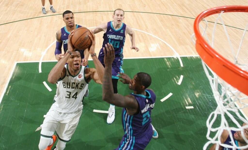 NBA: Εντυπωσιακοί Μπακς, σπουδαίος Γιάννης (photos+video)