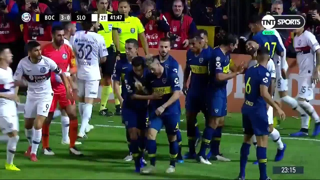 Ο... κακός χαμός στο Μπόκα-Σαν Λορέντζο! (video+photos)