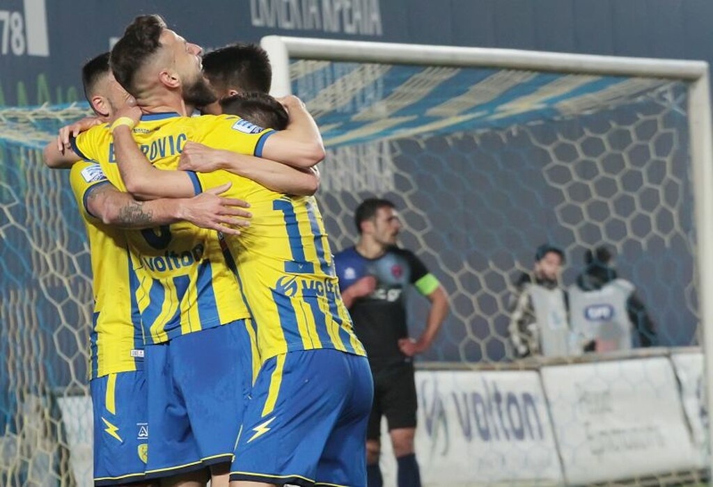 Παναιτωλικός – Πανιώνιος 5-0: Ο ένας… βασιλιάς, ο άλλος «καρνάβαλος»! (photos+video)