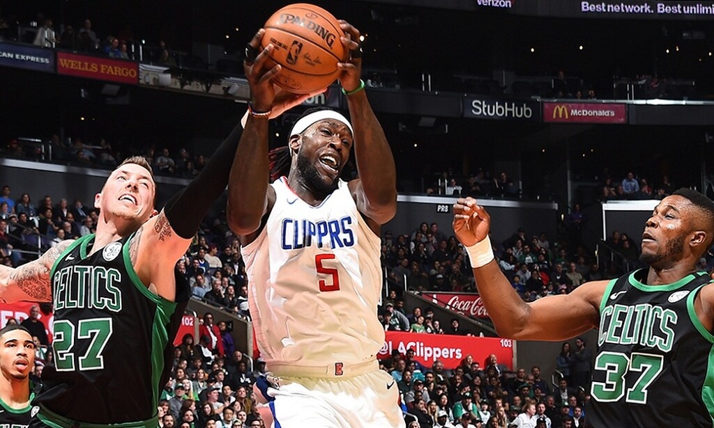 NBA: Ισοπεδωτικοί Κλίπερς (videos+photos)