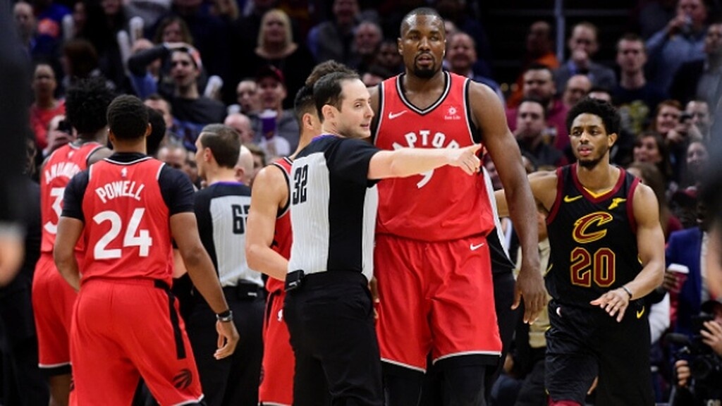 NBA: Απίστευτο ξύλο στο Καβαλίερς-Ράπτορς! (video+photos)