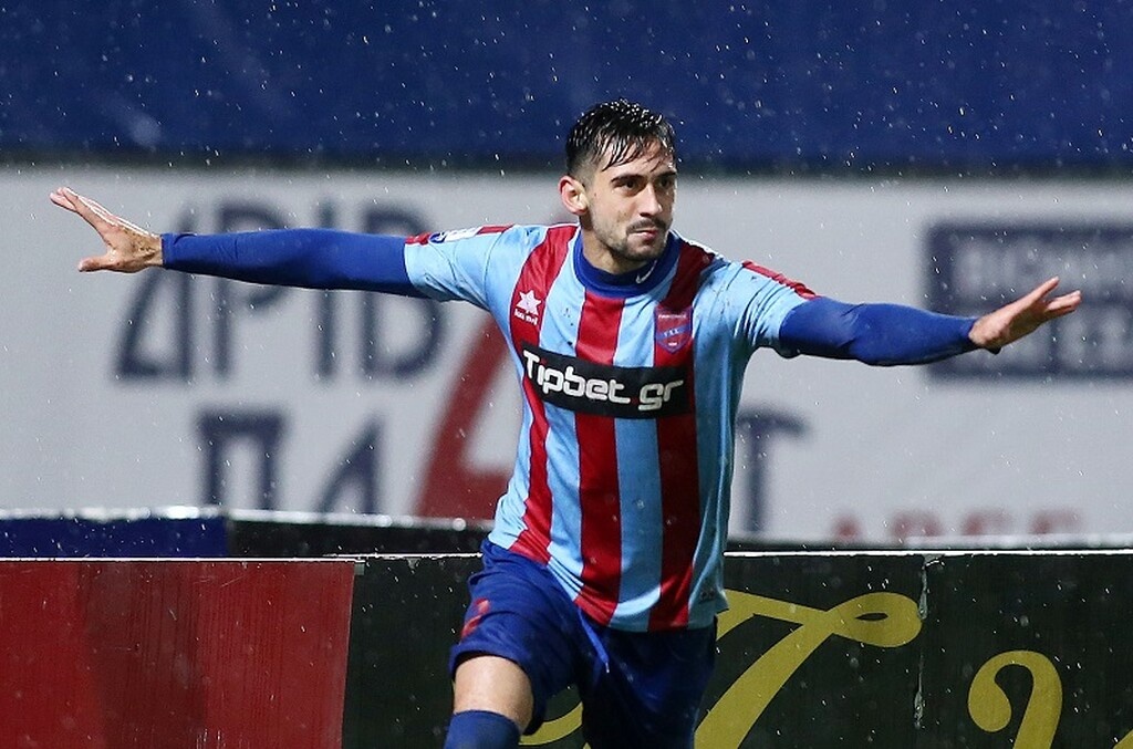 Στη λίστα τους, είναι και ο Φιορίν Ντουρμισάι του Πανιωνίου που φημολογείται όμως ότι έχει κλείσει στον Ολυμπιακό.