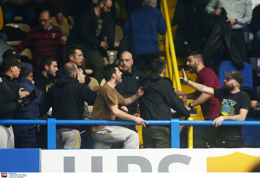 Basket League: Ένταση στο Περιστέρι και εκκένωση του γηπέδου (photos)