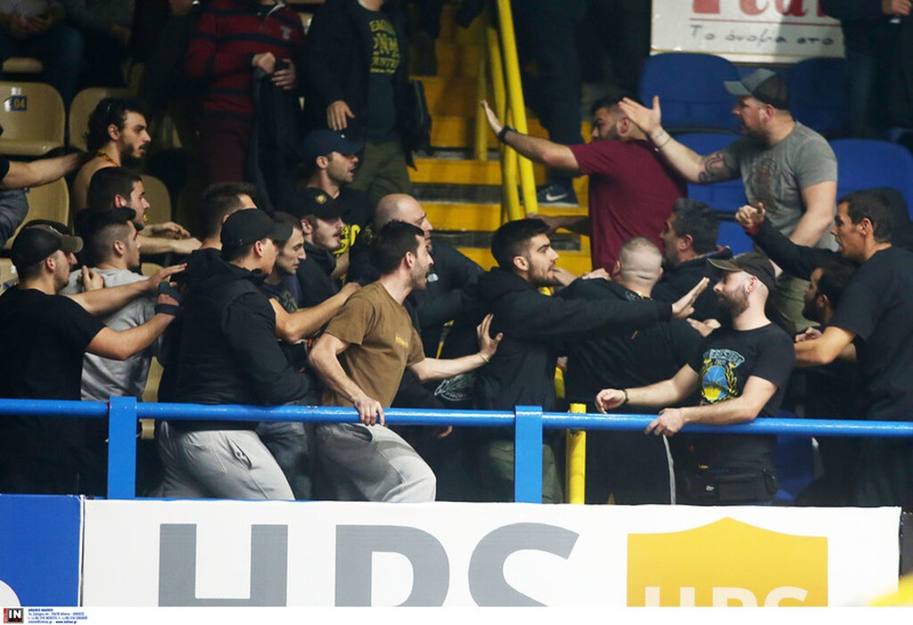 Basket League: Ένταση στο Περιστέρι και εκκένωση του γηπέδου (photos)