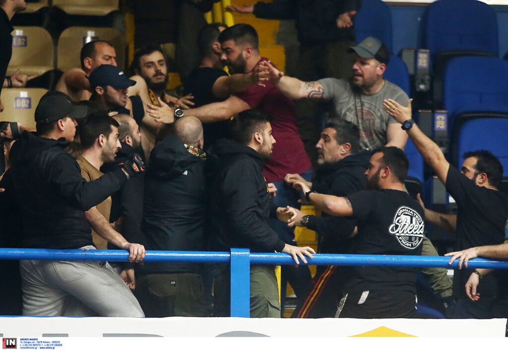 Basket League: Ένταση στο Περιστέρι και εκκένωση του γηπέδου (photos)