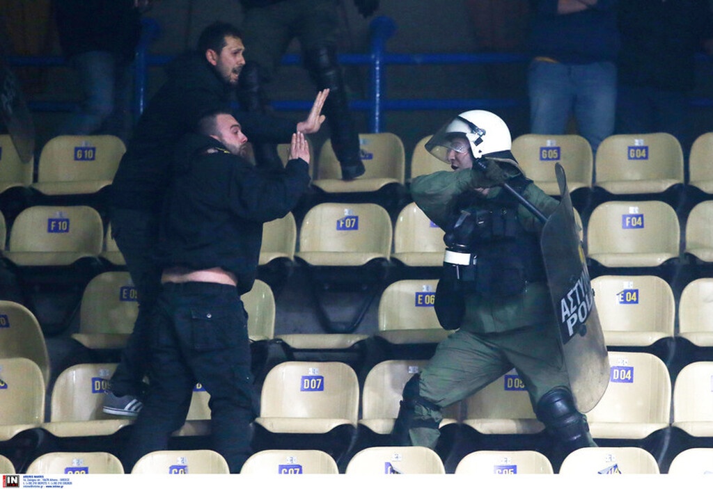 Basket League: Ένταση στο Περιστέρι και εκκένωση του γηπέδου (photos)