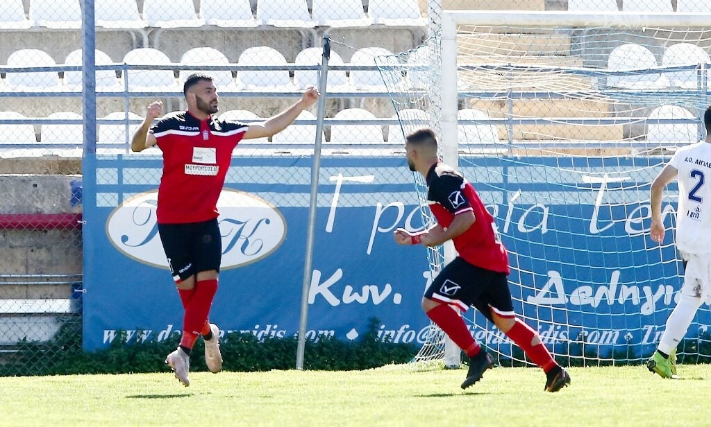 Επεισόδια στο Αιγάλεω-Κόρινθος: Ξύλο μεταξύ παικτών και παραγόντων! (photos)