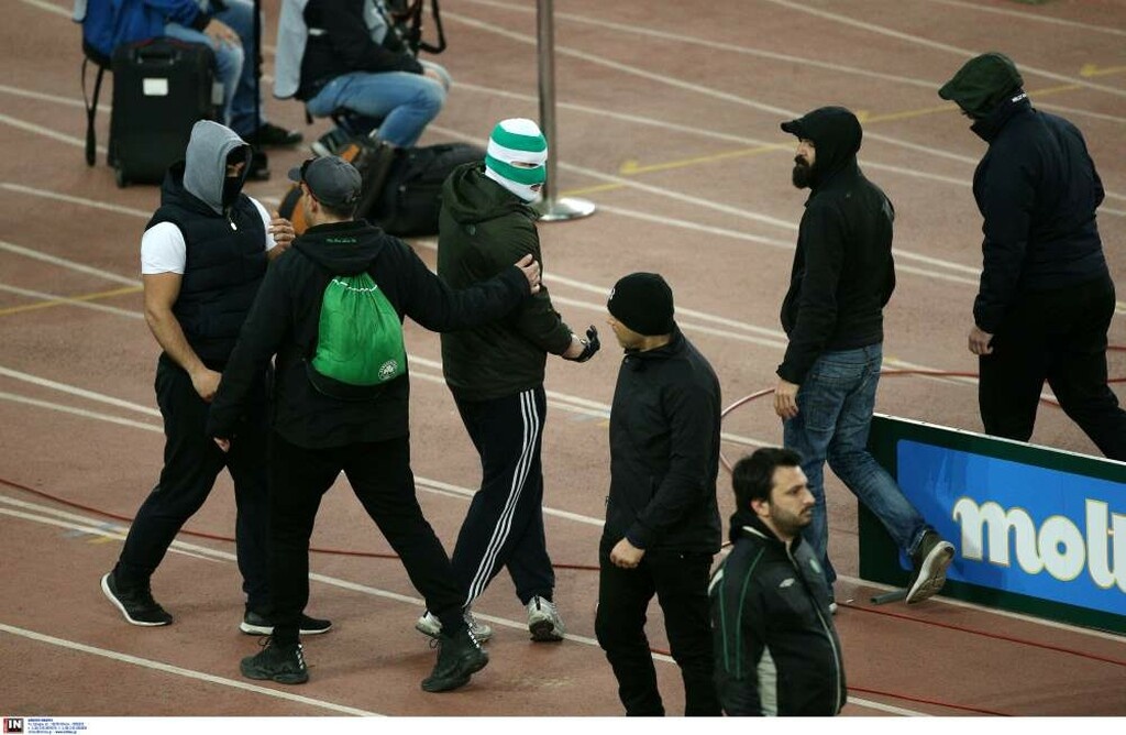 Παναθηναϊκός - Ολυμπιακός: Ένταση και διακοπή στο ΟΑΚΑ