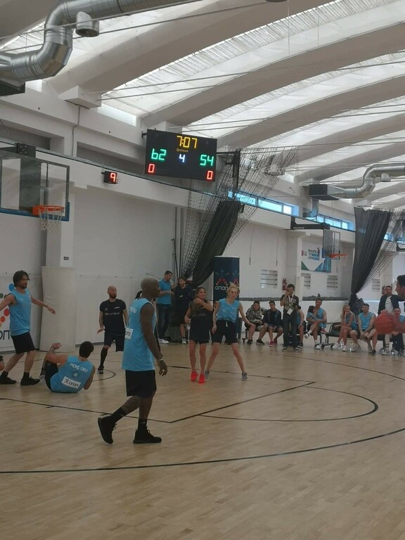 Φιλανθρωπικός αγώνας μπάσκετ διασημοτήτων στο Eurohoops Dome (photos)