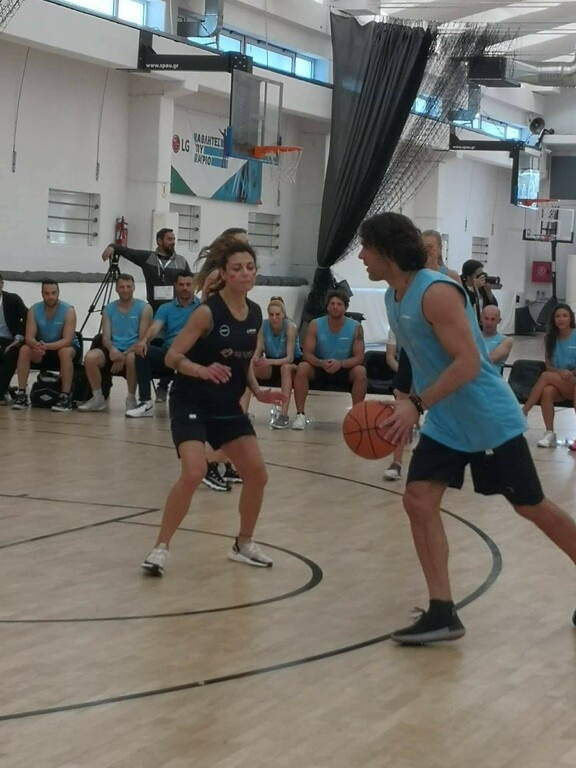 Φιλανθρωπικός αγώνας μπάσκετ διασημοτήτων στο Eurohoops Dome (photos)