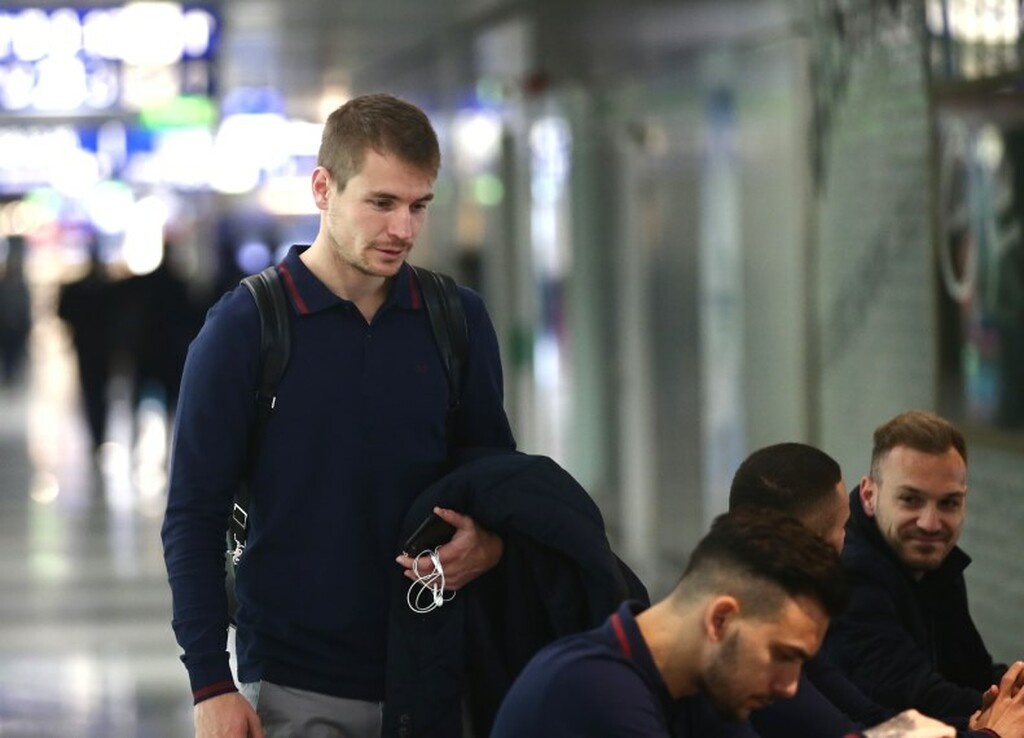 «Πέταξε» για Λιχτενστάιν η Εθνική (photos)