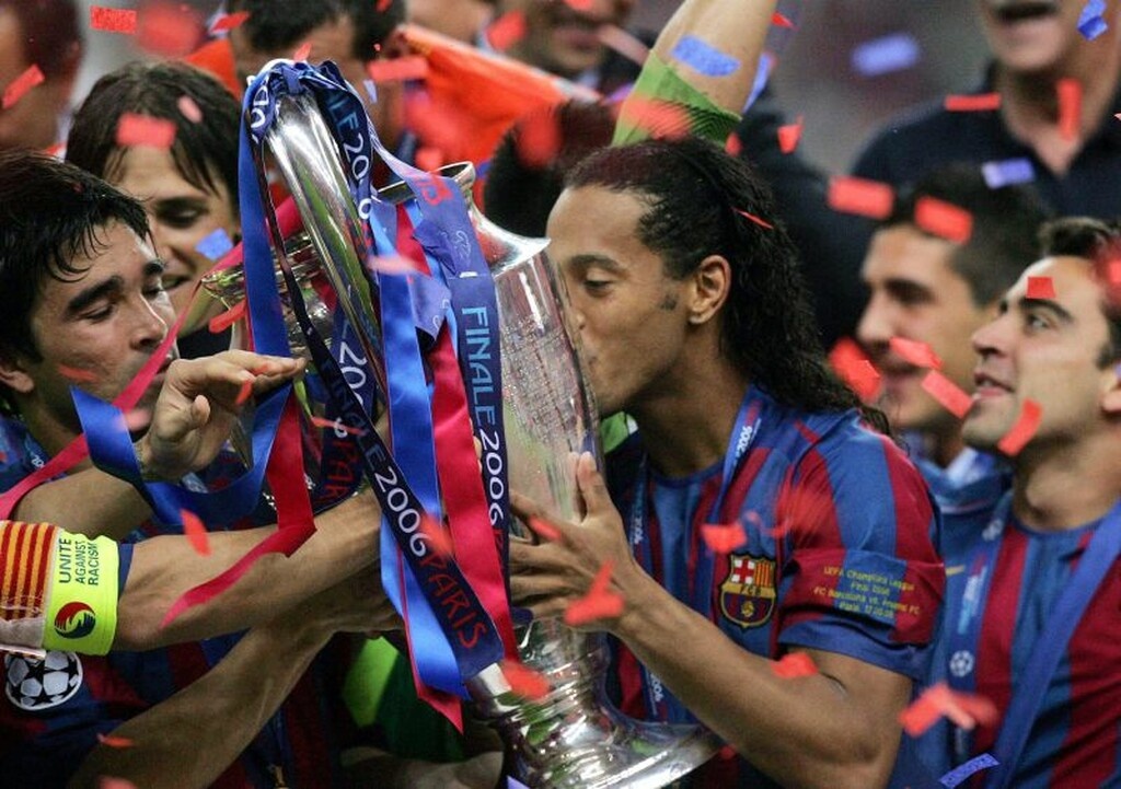 Ροναλντίνιο: Ποιητής και… μάγος της μπάλας (videos+photos)