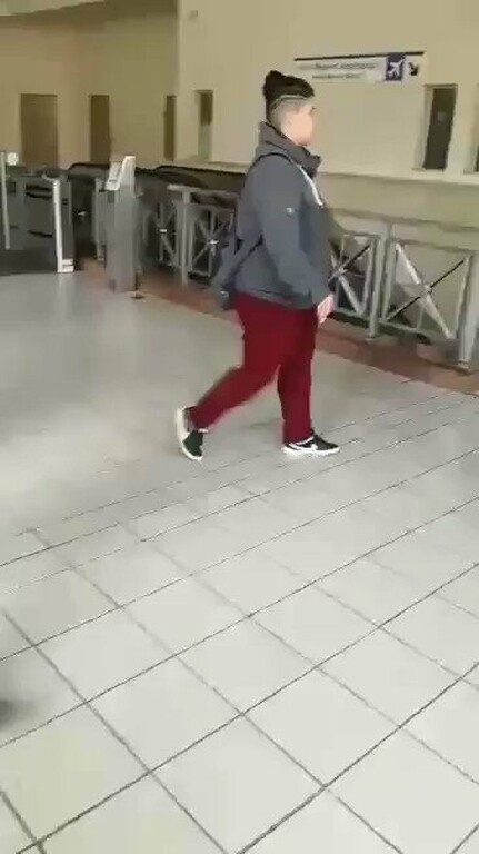 Κι αυτή θα είναι η Άλκηστις, που εδώ και ένα μήνα έχουν κυκλοφορήσει φωτογραφίες της εκτός του σπιτιού...