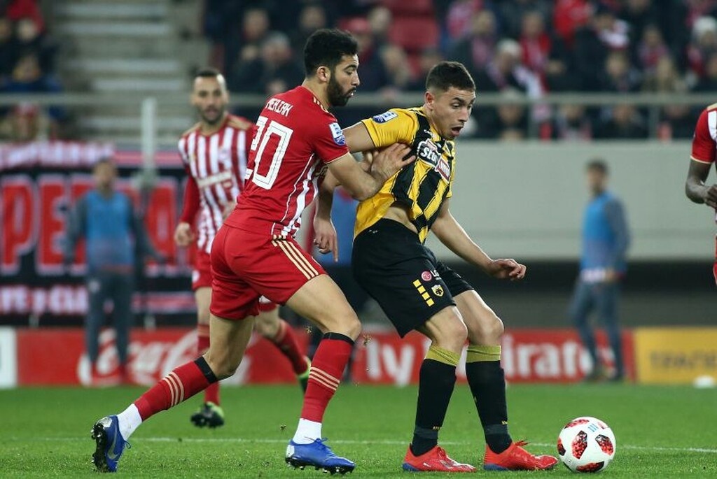 «Σφήνα» Ολυμπιακού στην ΑΕΚ για τον «killer» (photos)