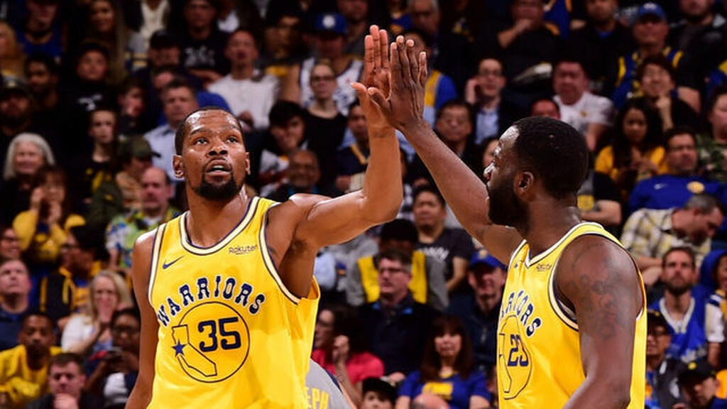 NBA: Κατέκτησαν την πρώτη κορυφή οι Μπακς (video+photos)