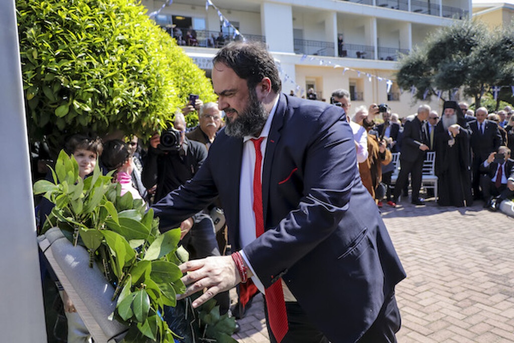 Μαρινάκης: «Πυξίδα μας η Ελλάδα των ηρώων του ’21 και της αρχαιότητας»