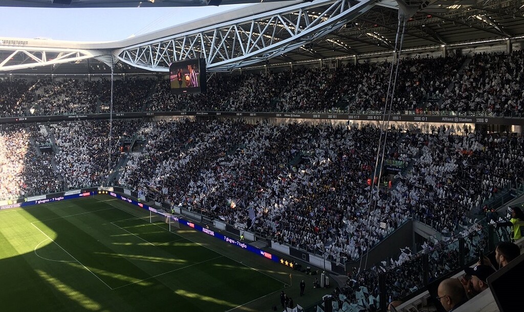 «Τρέλα» στη Γιουβέντους: 39 χιλιάδες οπαδοί σε αγώνα γυναικών! (photos)