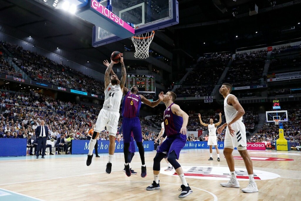 Ρεάλ Μαδρίτης-Μπαρτσελόνα 76-82: Ήττα πριν από τον Παναθηναϊκό ΟΠΑΠ (photos)