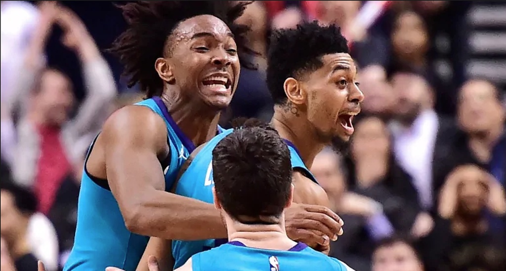 NBA: Απίθανο buzzer beater στο Top-10 (video+photos)