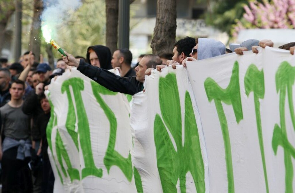 Το συγκινητικό πανό της Θύρας 13 για τον Θανάση Γιαννακόπουλο (photos)