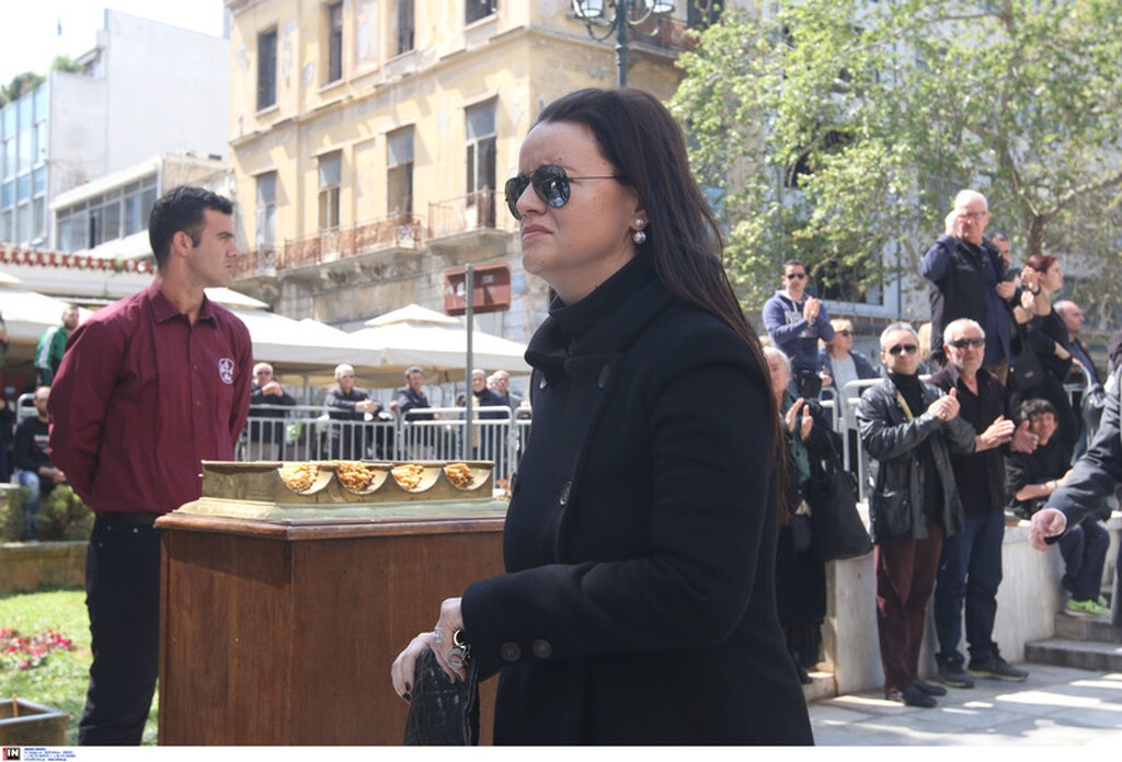 Ήταν όλοι εκεί για «το ύστατο χαίρε» στον Θανάση Γιαννακόπουλο (videos+photos)