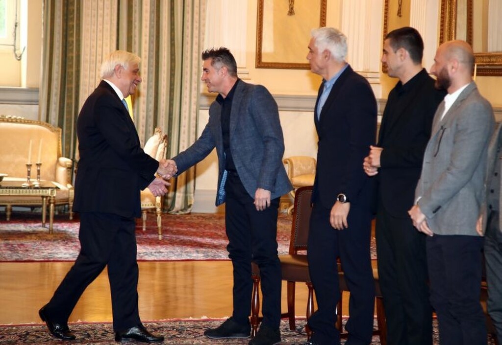 Στον Πρόεδρο της Δημοκρατίας οι Legends 2004 για το «Champions For Life» (photos)