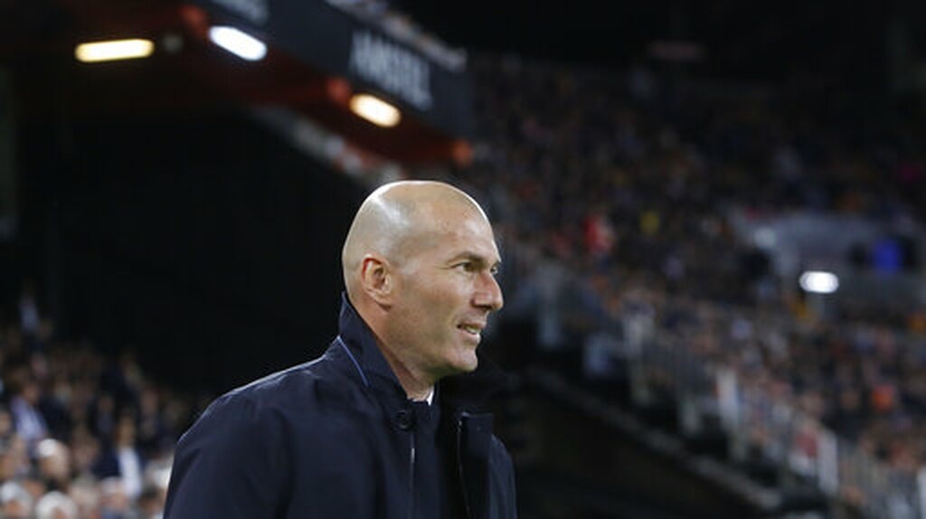 Διέλυσε την Ρεάλ και κουνάει «σεντόνι» η Βαλένθια (videos+photo)