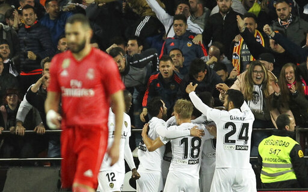 Διέλυσε την Ρεάλ και κουνάει «σεντόνι» η Βαλένθια (videos+photo)