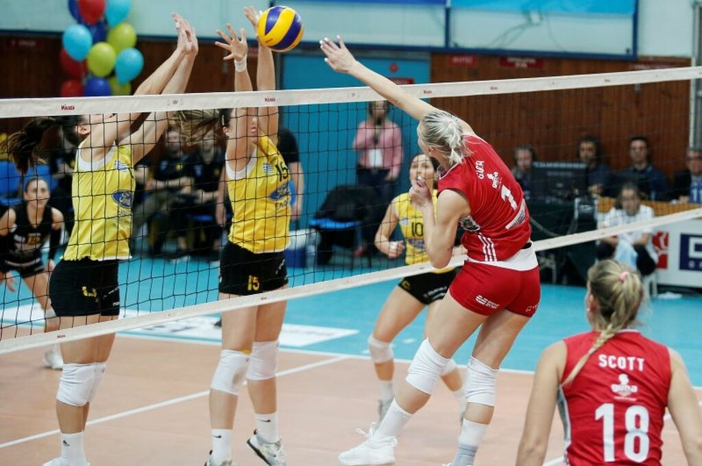 Στον τελικό ο Ολυμπιακός, 3-0 την ΑΕΚ (photos)