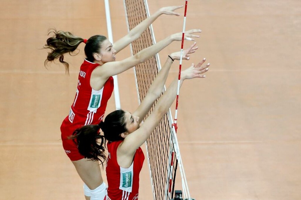 Στον τελικό ο Ολυμπιακός, 3-0 την ΑΕΚ (photos)