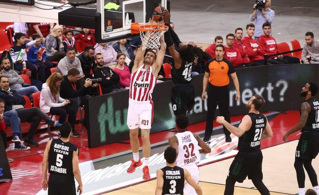 Ο Έβανς κάνει πάρτι με τον Μπόγρη στο ΣΕΦ (videos+photos)