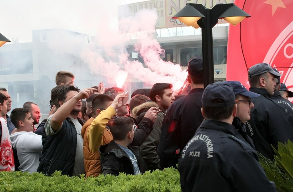 Ολυμπιακός: Αποθέωση στο Αγρίνιο (photos)