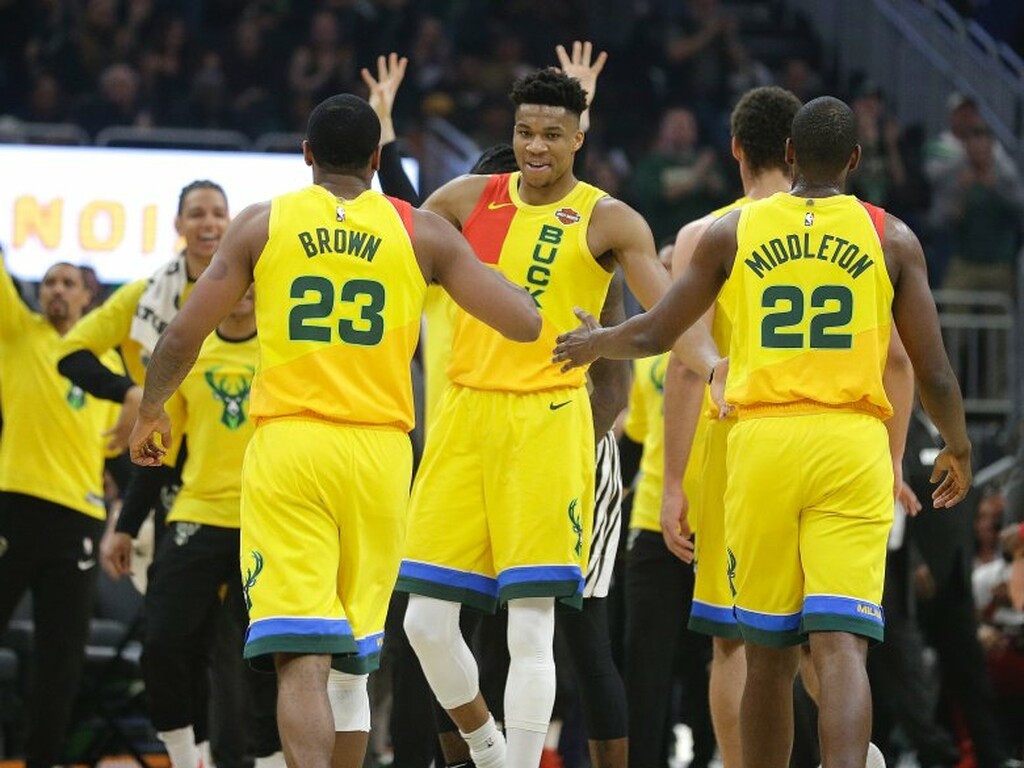 NBA: Μεγάλες στιγμές για Μπακς και Γιάννη (photos+video)