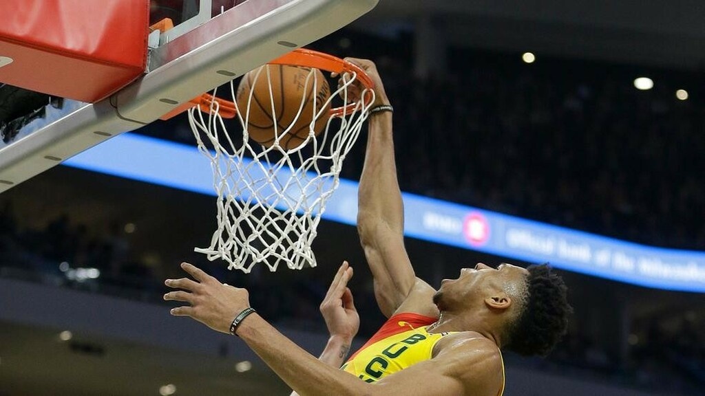 NBA: Γιάννης Λαμπρός και στο Top-10! (video+photos)