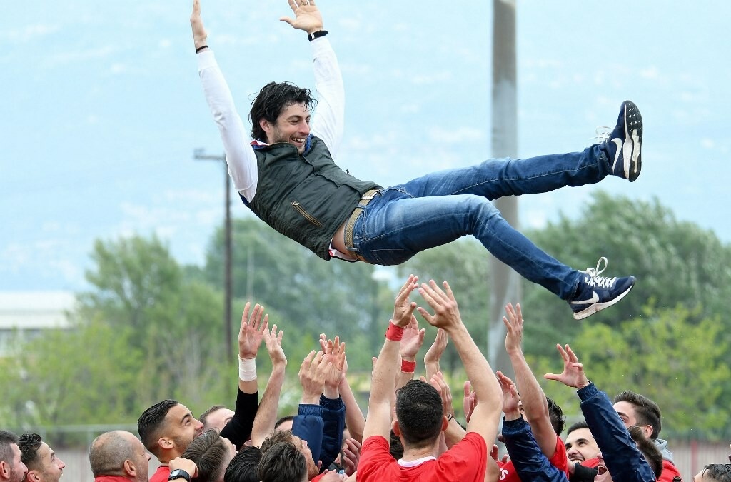 Γλέντι… Super League ο Βόλος (photos+video)