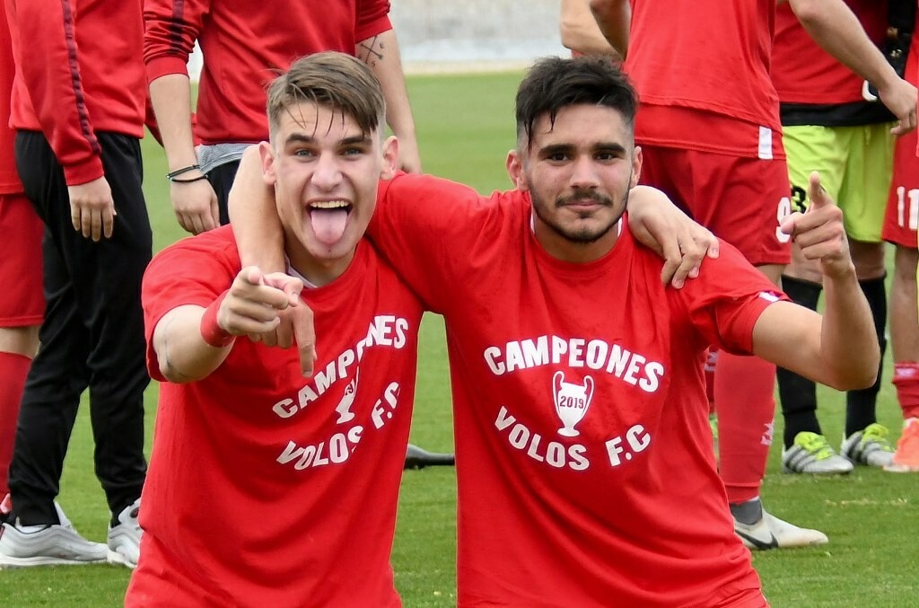 Γλέντι… Super League ο Βόλος (photos+video)