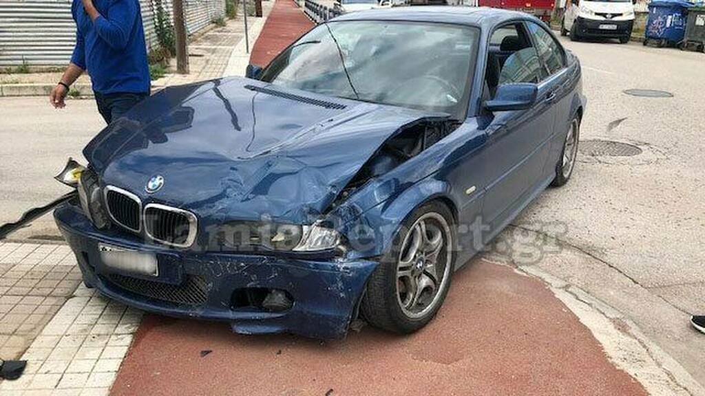 Τροχαίο – σοκ για πασίγνωστο ποδοσφαιριστή: «Θρύψαλα» το αμάξι του (pics)