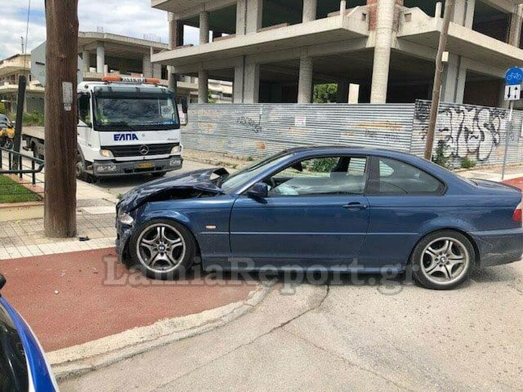 Τροχαίο – σοκ για πασίγνωστο ποδοσφαιριστή: «Θρύψαλα» το αμάξι του (pics)