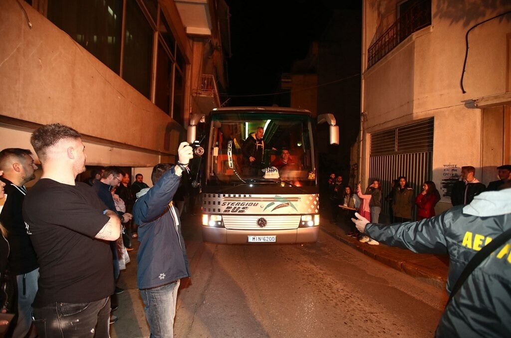 ΑΕΚ: Θερμή υποδοχή στη Λαμία (photos)