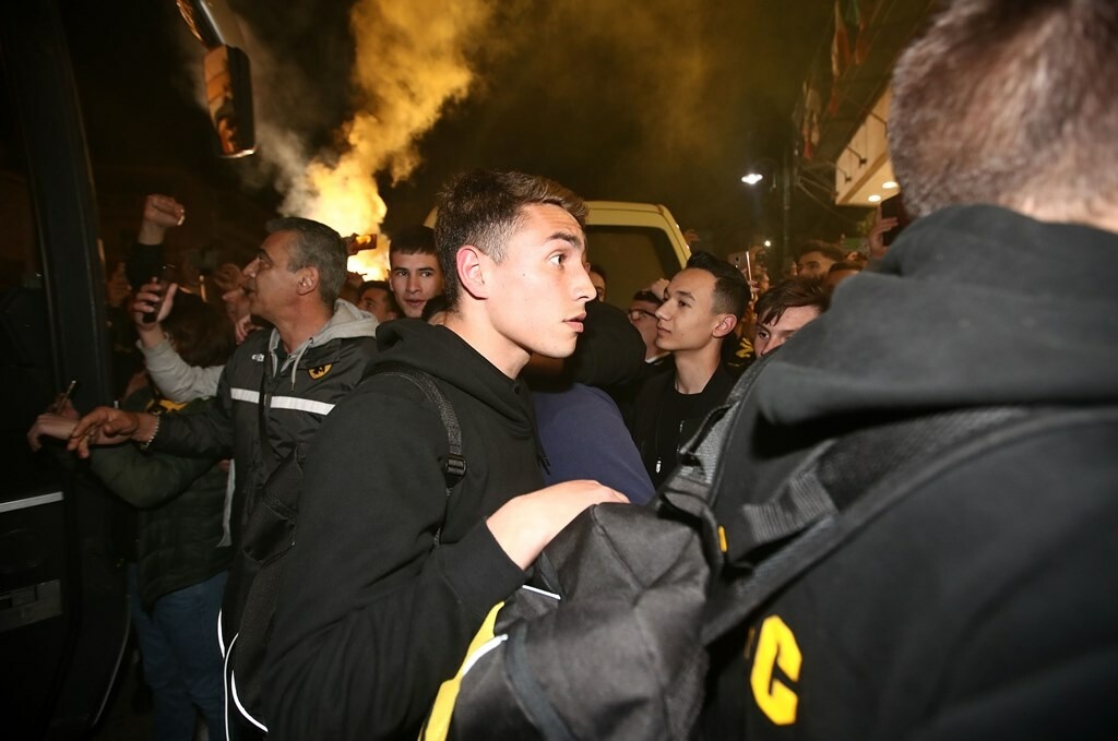 ΑΕΚ: Θερμή υποδοχή στη Λαμία (photos)